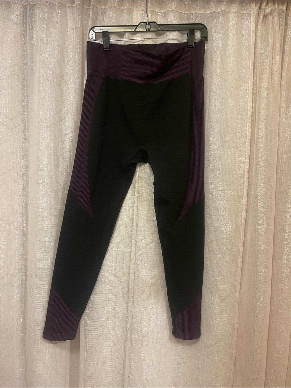 New Look Textured Black and Purple Seamless Leggings